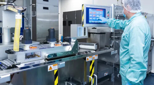 包裝行業-台達交流伺服驅動系統 直線式貼標機解決方案